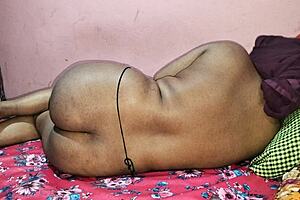 Muslim Mom Visits Massage Shop, Masseur Slides Dick Into Her