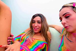 Priscila Belini and Lary Lacerda, two blondes, fuck deep and offer tasty ass