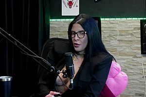 gosta de dar o cu deu dicas para um bom sexo anal casou com um cliente mas n�o se ver preparada para um relacionamento - leticia braga watch on sheer red