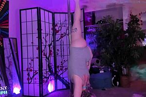 Sexy Fingering And Pole Dancing On 9 02 2021, Feeling Nympho Emotions
