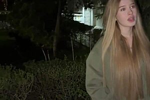 在街上遇到艳星Comatozze，幸运邂逅