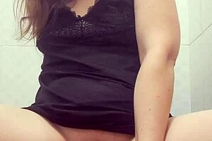 Big Ass Solo Girl Fucking A Big Dildo In Her Big Pussy Until She Gets Orgasm And Squirts In The Bathroom