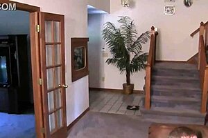 Hot Stripclub Stripper Makes House Calls