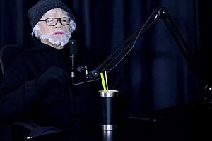 Wouldn't Record With Kidi Bengala But Liked Exhibitionist Part And Pussy Sucking - Flor De Damiana On Sheer Red