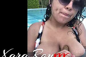 Le Pago A Mi Hermanastro Para Que Me Haga Un Video Porno En La Piscina