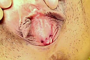 Mature Asian Milf in Homemade Amateur Scene