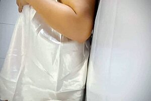 Chubby babe's tits play leads to wet pussy.