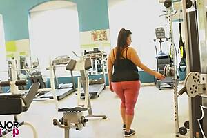 Sofia rose flirts with rome major in gym, leading to intense pussy pounding