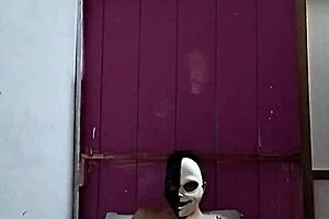 Client Felt Shy Recording for Xvideos and Wore a Mask