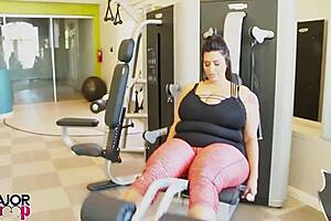 Sofia rose flirts with rome major in gym, leading to intense pussy pounding