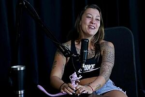 Flor De Damiana Wants To Fuck Two Bi Men Nude?