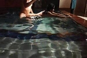 I totally hit my buddy's old lady in the pool, it was amazing 😎