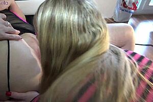 teeny brat blinkblink has her ass stuffed with anal plug and gaping.