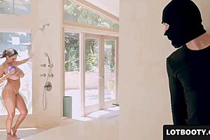 does this milf pawg get fucked hard?