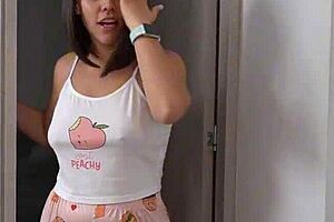 Milf Stepmom Gets Horny When Her Stepson Massages Her Huge Asshole