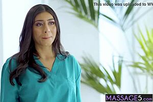 Sweet teen massages hot babe's pussy after body massage in lesbian threesome