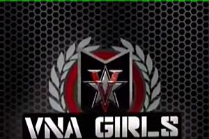 Shy Love and Jenna Foxx lick ass outdoors!