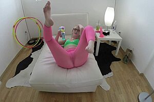 Samantha Rone: 'Ride my dildo like this?'