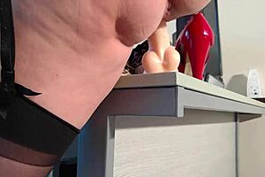 bettie hayward stars in fantasies of the office secretary, free edition