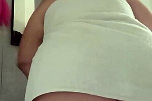 Hot Mature Woman In Shower Prepares For Intense Fucking