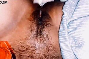 Super-Hot Desi Bhabhi Gets Ass Fucked Outdoors With Monster Cock?