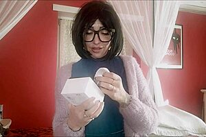 Is Chantal's Squirting with New Sex Toy Too Provocative for Voyeurs?