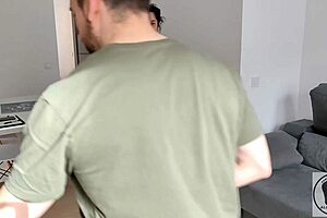 Behind the scenes, milf prepares for bondage restraints in this film 😈