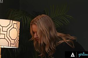 Milf lexi luna freeuses stepbae demi hawks caught by rachael cavalli