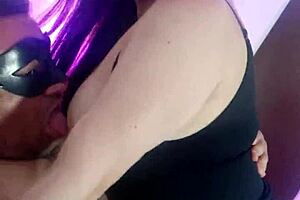 sexo total en hd con la vaquera sexy valery s�enz la mejor madrastra con medias hardcore y el co�o apretado lo hace correrse dentro