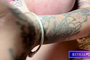 Curvy Babe Teases Pussy with Dildo and Vibrator!