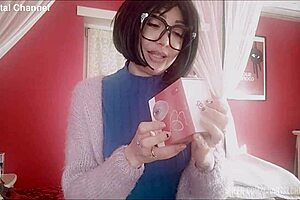 Nerd Chantal squirts with her new huge sex toy in first-time rough masturbation.