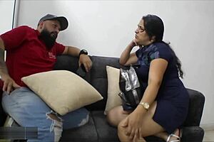 Le Presto Dinero A Mi Hermanastra Y Ella Me Paga Con Rico Sexo - Porno En Español