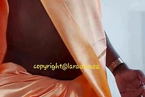 I met Lara Dsouza, the sexy Indian crossdresser, in her orange saree for anal fun