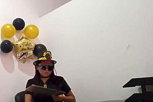 Hey, feeling bored at the office so I slipped in a butt plug to spice things up as the office slut?