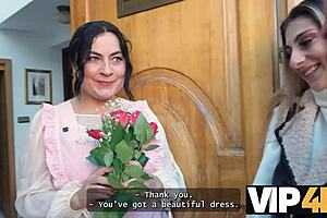 Hey, check hot bathroom sex after shaving hairy pussy. Mature slut takes skilled cock in missionary with nylon lingerie! 😏