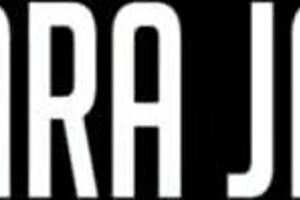 milf sara jay oils up and plays with big tits and ass