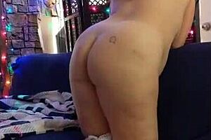 Isn't this hotwife Steffi's new year pussy dance turning you on?