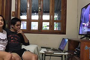 Let Me Watch The Game Woman I Can't Take It Anymore Subtitled In Spanish