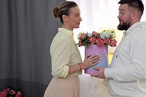 Sucked Off a Flower Buyer and Got a Squirt Afterwards in Teasing Cumshot Action