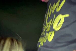 Hey, esposa, you ready for amateur sex with corno watching us rub and suck in public?