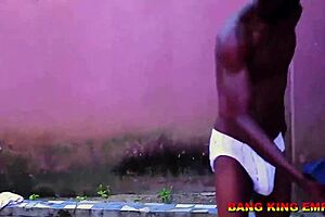 Surprising Hardcore Sex With Ebony Milf Stepsister In Grandmother's Local Bathroom