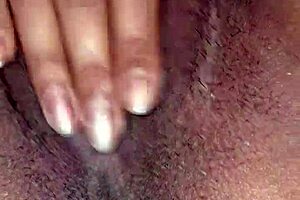 Desi hot Alisha bhabhi shows her closeup pussy in this homemade solo masturbation video.
