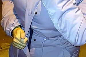 Encuentro A Una Madura Puta Con Un Culo Enorme En La Calle Usando Hilo Rojo Transluciendo Le Hago Propuestas Para Follar Y Acepta