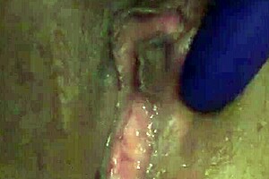 Hot wet Latina plays with creamy pussy until squirting.