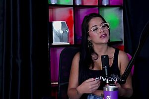 rafinha do cref enjoys wild swing cast moments with brazilian amateurs in public