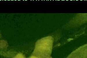 Lenev8 Causou na Casa de Swing Tirou a Roupa e Fodeu nas Cabines com Estranho no Pelo como a Safada Gosta