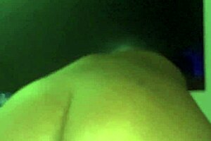 Huge Booty Ebony Mommy Shakes Ass Wildly on Monster Big Black Cock