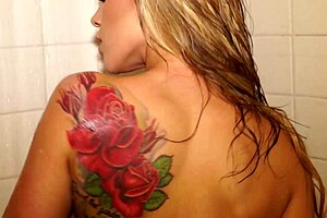 fucking myself hard in the shower with a big dildo until squirting