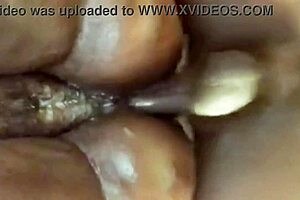 Comendo a buceta e o cu da viúva no velório do marido 😏