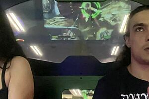 me corro dentro de mi vecina curvy petite después de ganar apuesta en videojuego con su gran culo cabalgando mi polla monstruo.